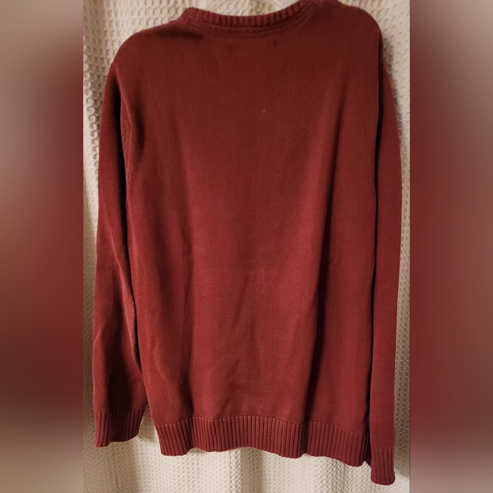 Eddie Bauer Men's Rich Burgundy Crewneck Sweater - Picture 2 of 4